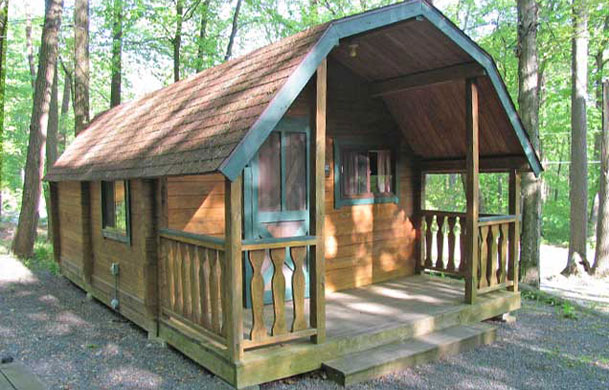 2 room rustic cabin rental exterior