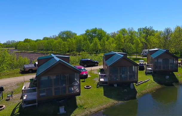 family deluxe cabin rental exterior